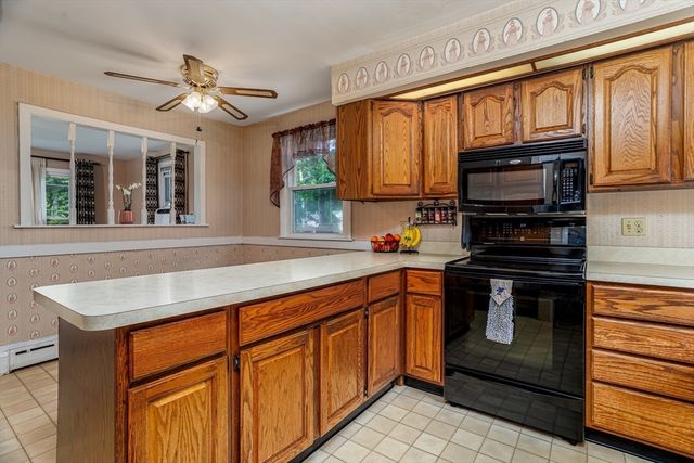 372 Franklin Rd, Fitchburg, MA 01420