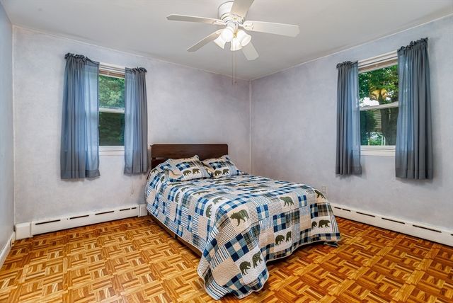 372 Franklin Rd, Fitchburg, MA 01420