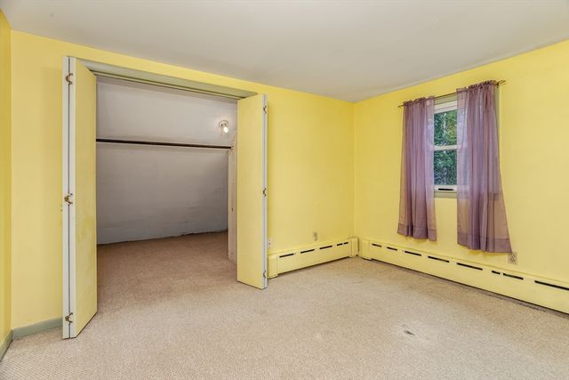372 Franklin Rd, Fitchburg, MA 01420
