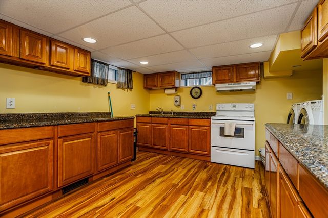 372 Franklin Rd, Fitchburg, MA 01420