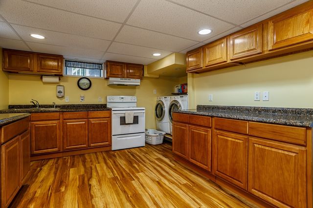 372 Franklin Rd, Fitchburg, MA 01420