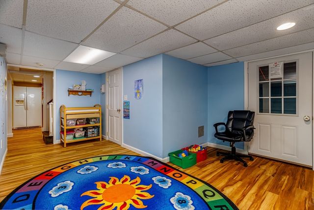 372 Franklin Rd, Fitchburg, MA 01420