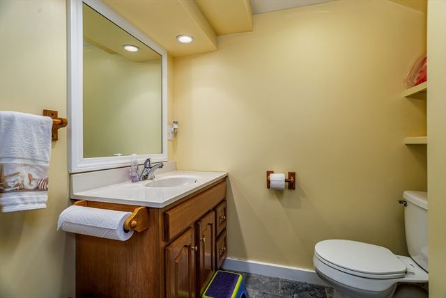 372 Franklin Rd, Fitchburg, MA 01420