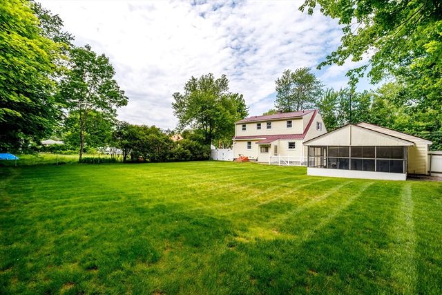372 Franklin Rd, Fitchburg, MA 01420