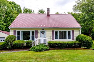 372 Franklin Rd, Fitchburg, MA 01420