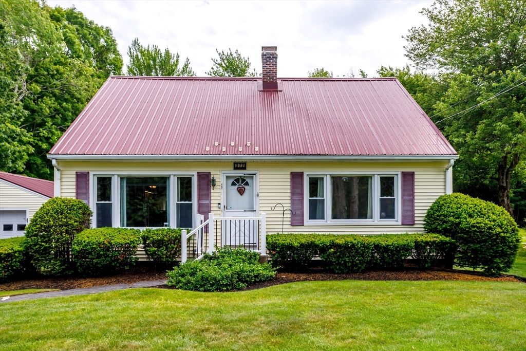 372 Franklin Rd, Fitchburg, MA 01420