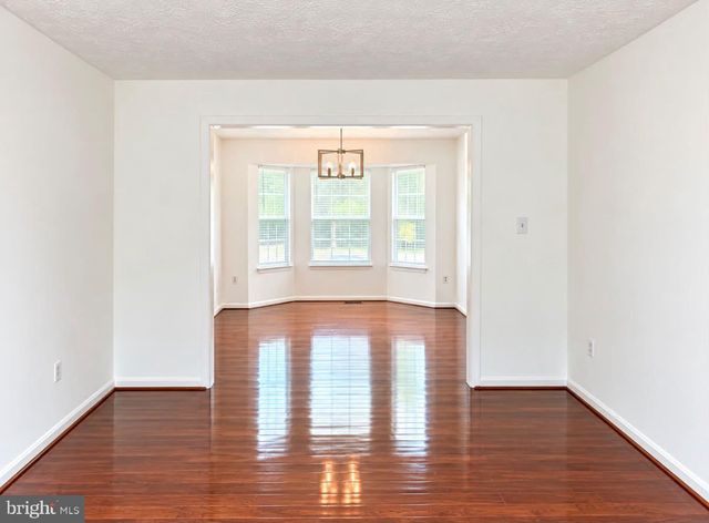 7707 WILLOW HILL DR, Landover, MD 20785