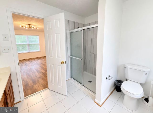 7707 WILLOW HILL DR, Landover, MD 20785