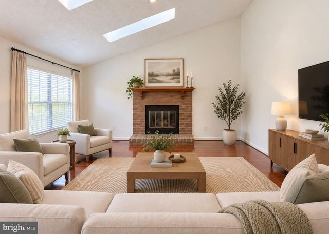 7707 WILLOW HILL DR, Landover, MD 20785