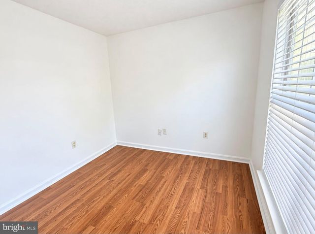 7707 WILLOW HILL DR, Landover, MD 20785