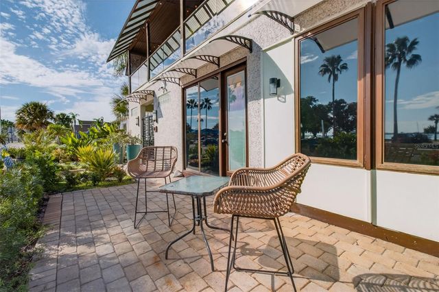 5659 SHORE BOULEVARD S, Gulfport, FL 33707