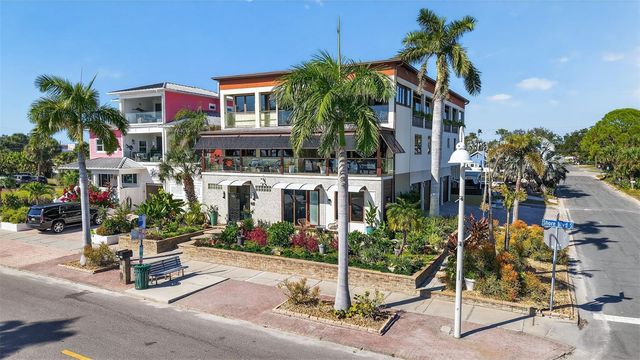 5659 SHORE BOULEVARD S, Gulfport, FL 33707