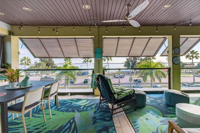 5659 SHORE BOULEVARD S, Gulfport, FL 33707