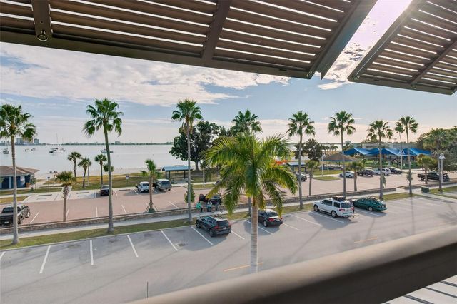 5659 SHORE BOULEVARD S, Gulfport, FL 33707