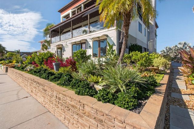 5659 SHORE BOULEVARD S, Gulfport, FL 33707
