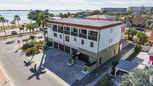 5659 SHORE BOULEVARD S, Gulfport, FL 33707