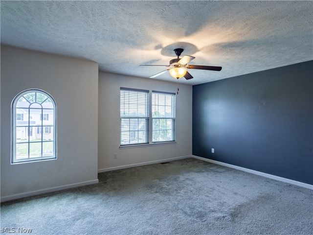 6212 Hadleigh Avenue SW, Massillon, OH 44646