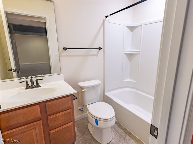 6212 Hadleigh Avenue SW, Massillon, OH 44646