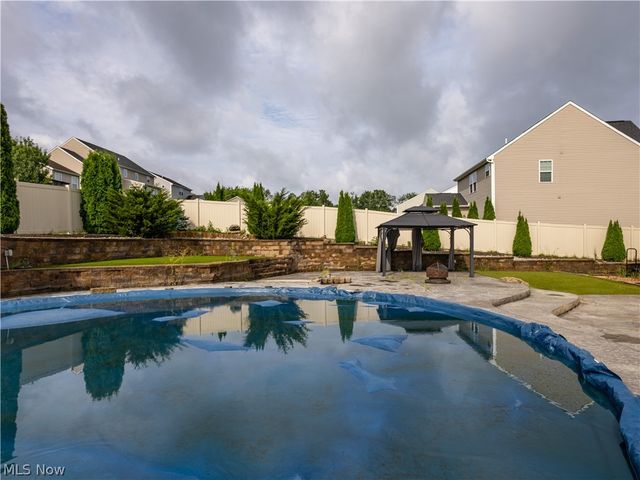 6212 Hadleigh Avenue SW, Massillon, OH 44646