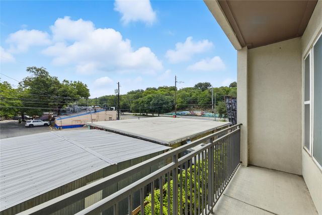 1900 Barton Springs RD 2003, Austin, TX 78704