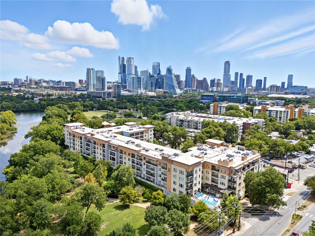 1900 Barton Springs RD 2003, Austin, TX 78704