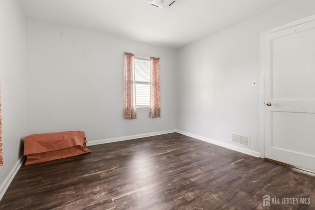 301 Central Avenue, Metuchen, NJ 08840