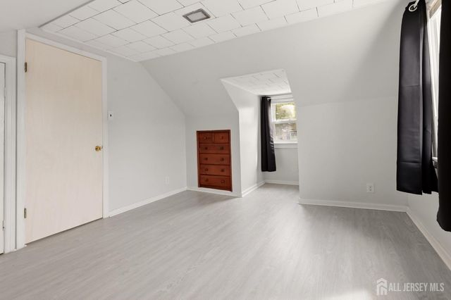 301 Central Avenue, Metuchen, NJ 08840