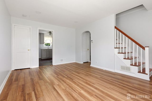 301 Central Avenue, Metuchen, NJ 08840