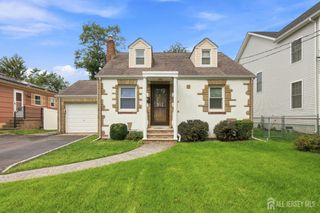 301 Central Avenue, Metuchen, NJ 08840