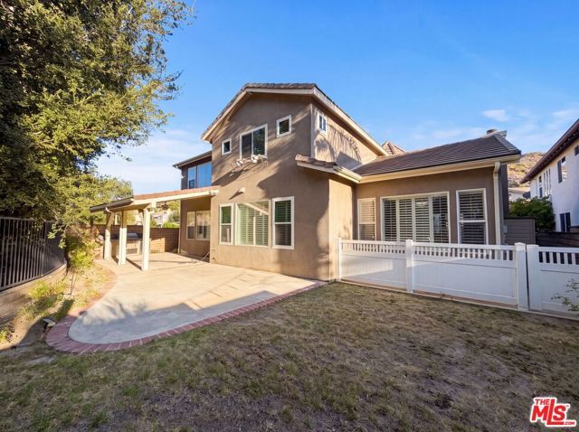 25701 Chestnut Way, Stevenson Ranch, CA 91381