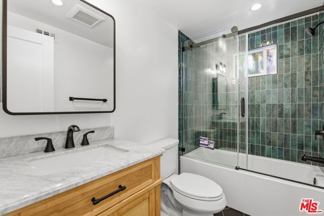 11671 Chandler Boulevard, Valley Village, CA 91601