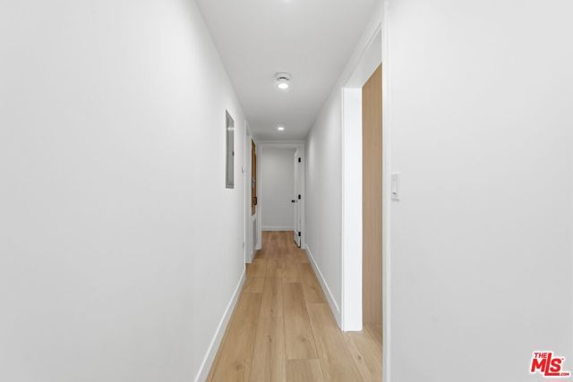 11671 Chandler Boulevard, Valley Village, CA 91601