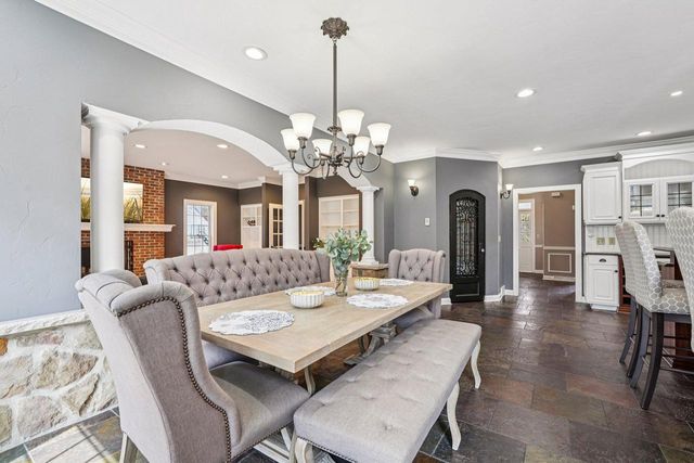 21065 Bradford LANE, Brookfield, WI 53045