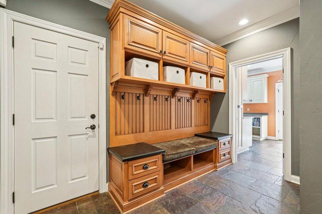 21065 Bradford LANE, Brookfield, WI 53045