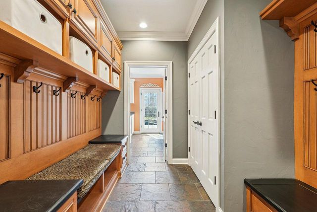 21065 Bradford LANE, Brookfield, WI 53045