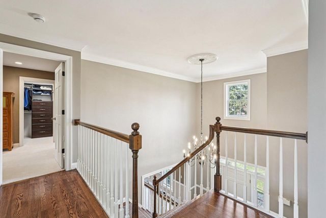 21065 Bradford LANE, Brookfield, WI 53045