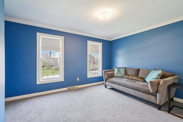 21065 Bradford LANE, Brookfield, WI 53045