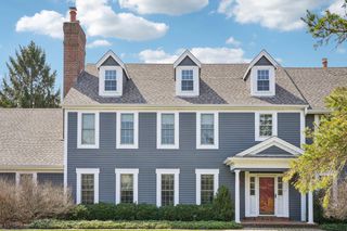 21065 Bradford LANE, Brookfield, WI 53045