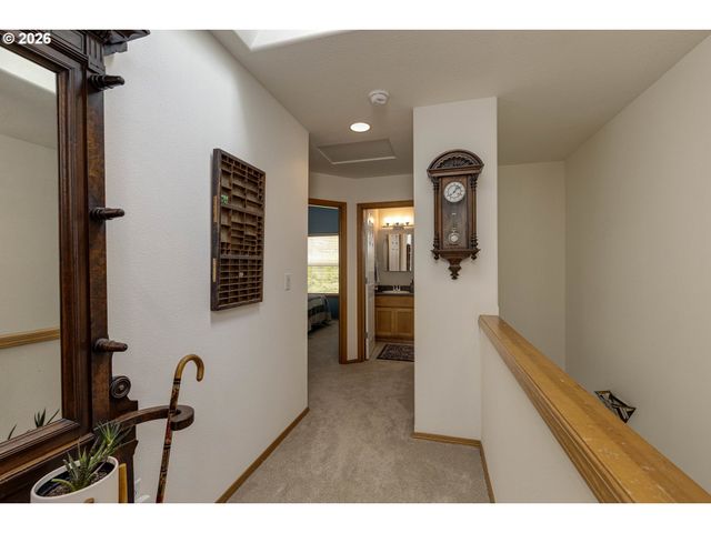 1450 Ne KERRY Ct, Mc Minnville, OR 97128