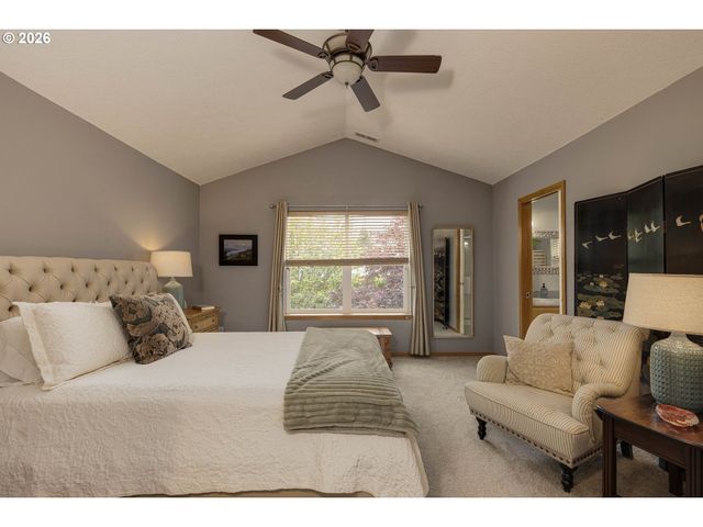 1450 Ne KERRY Ct, Mc Minnville, OR 97128