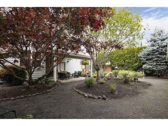 1450 Ne KERRY Ct, Mc Minnville, OR 97128