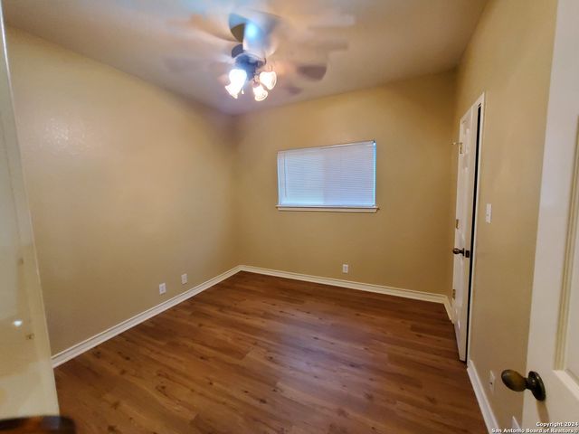 926 MISTY ACRES DR, New Braunfels, TX 78130