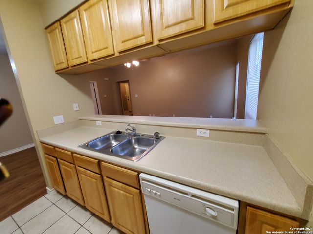 926 MISTY ACRES DR, New Braunfels, TX 78130