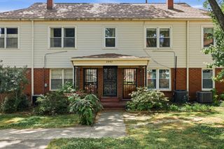 2997 Walnut Grove Rd Apt 3, Memphis, TN 38111