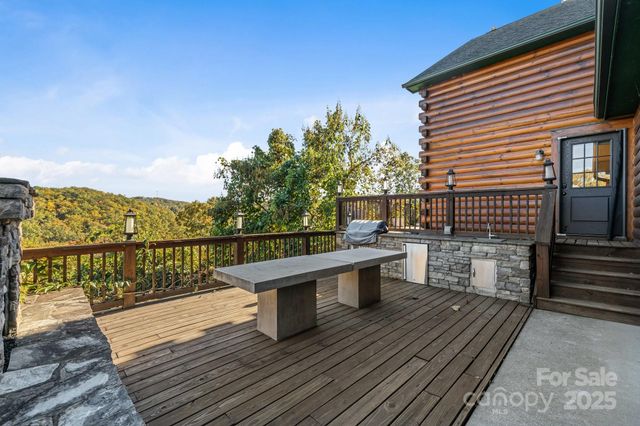 138 Silver Tree Lane, Lake Lure, NC 28746