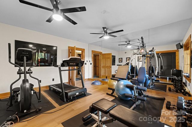 138 Silver Tree Lane, Lake Lure, NC 28746