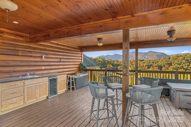 138 Silver Tree Lane, Lake Lure, NC 28746