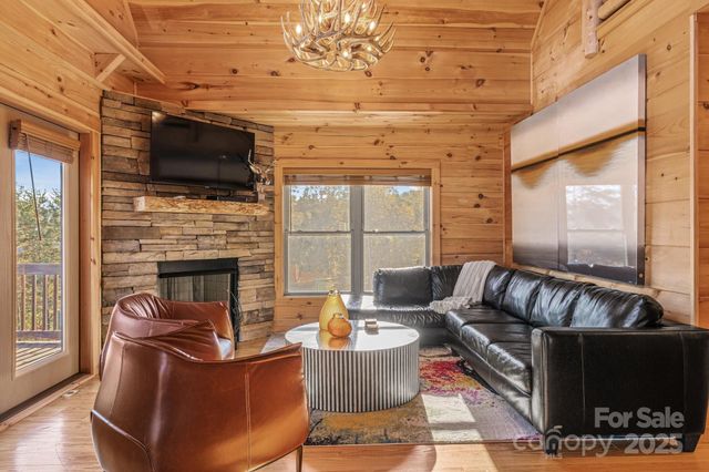 138 Silver Tree Lane, Lake Lure, NC 28746