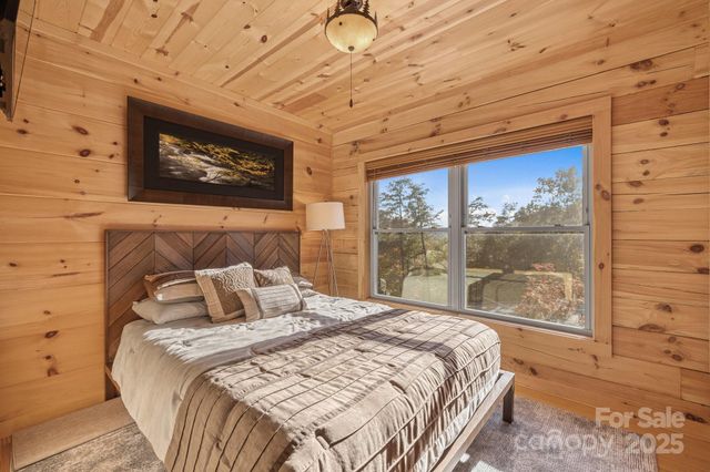 138 Silver Tree Lane, Lake Lure, NC 28746