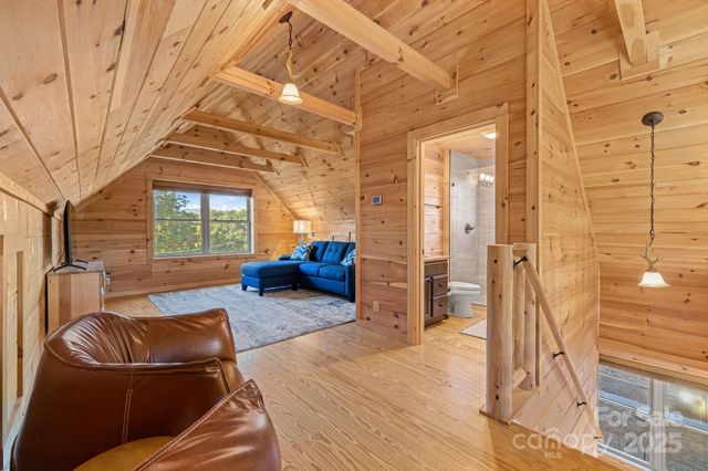 138 Silver Tree Lane, Lake Lure, NC 28746